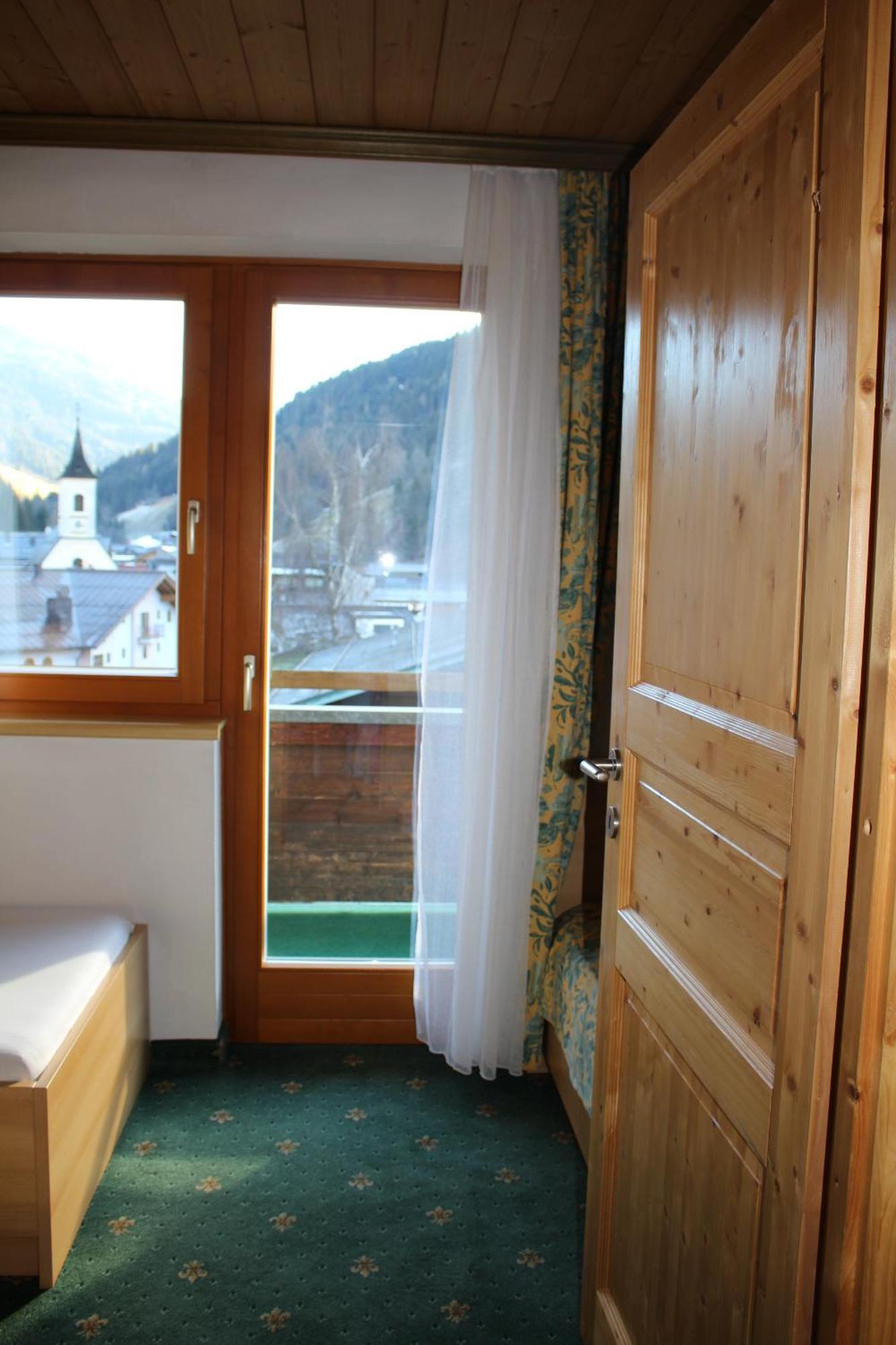 Haus Schoenleiten Ваграйн Стая снимка
